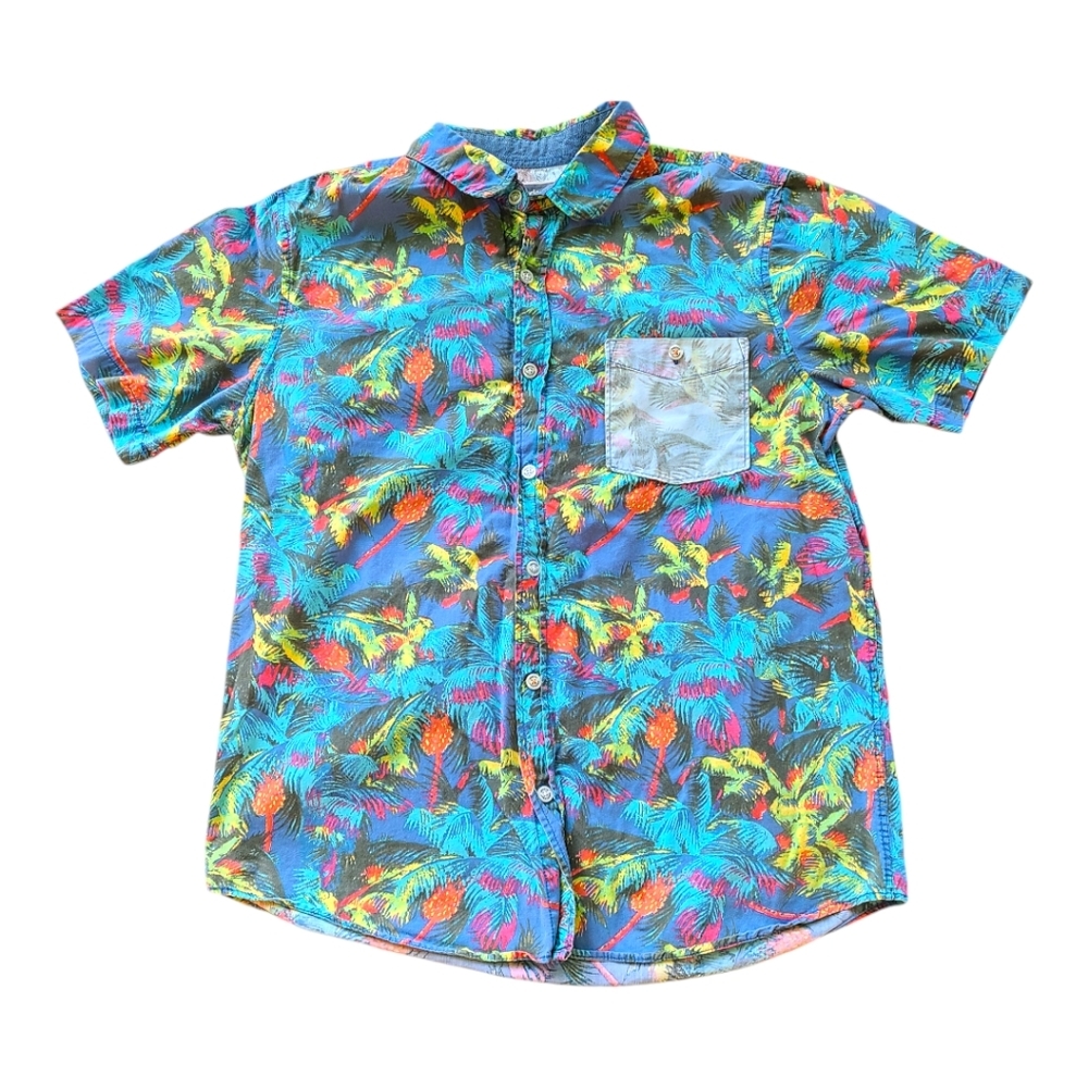 Modern Amuzement PacSun colorful button‎ up shirt size large